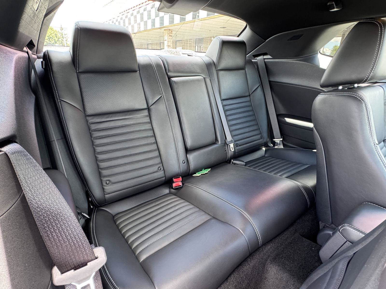 Used 2012 Dodge Challenger R/T RWD image 27