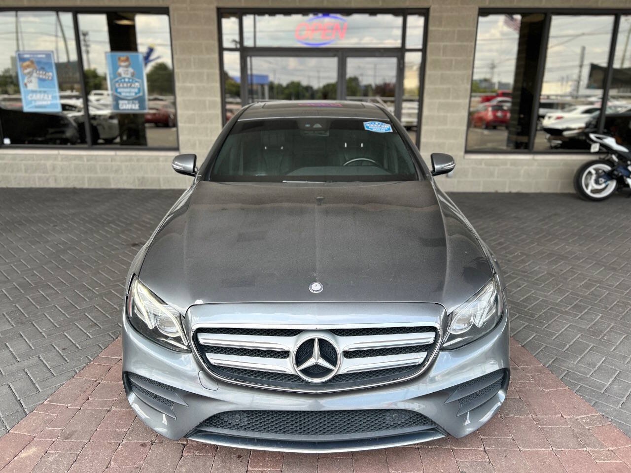 Used 2017 Mercedes-Benz E 300 4MATIC image 27