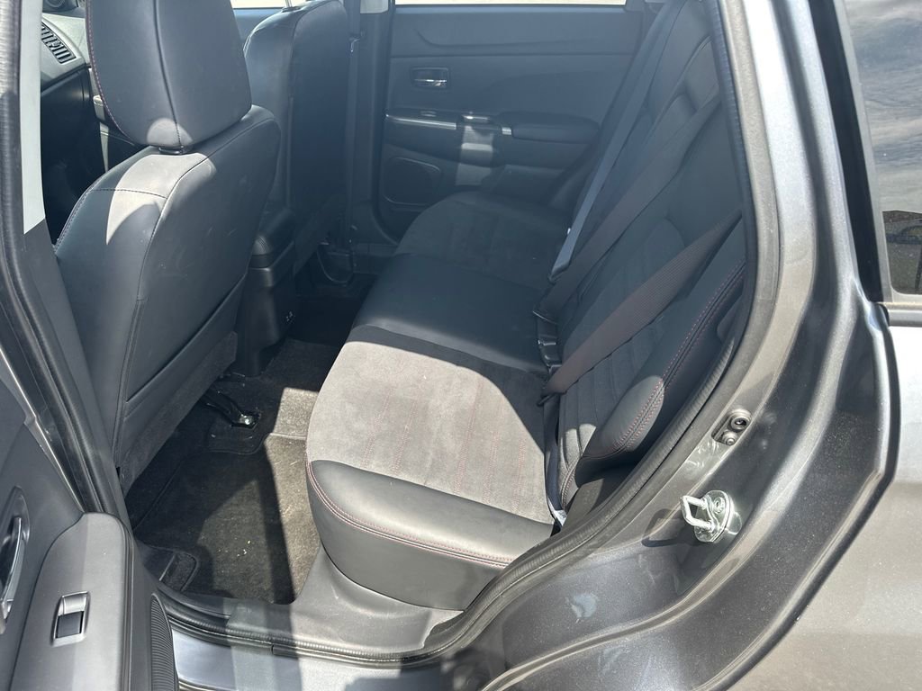 Used 2025 Mitsubishi Outlander Sport AWD image 20