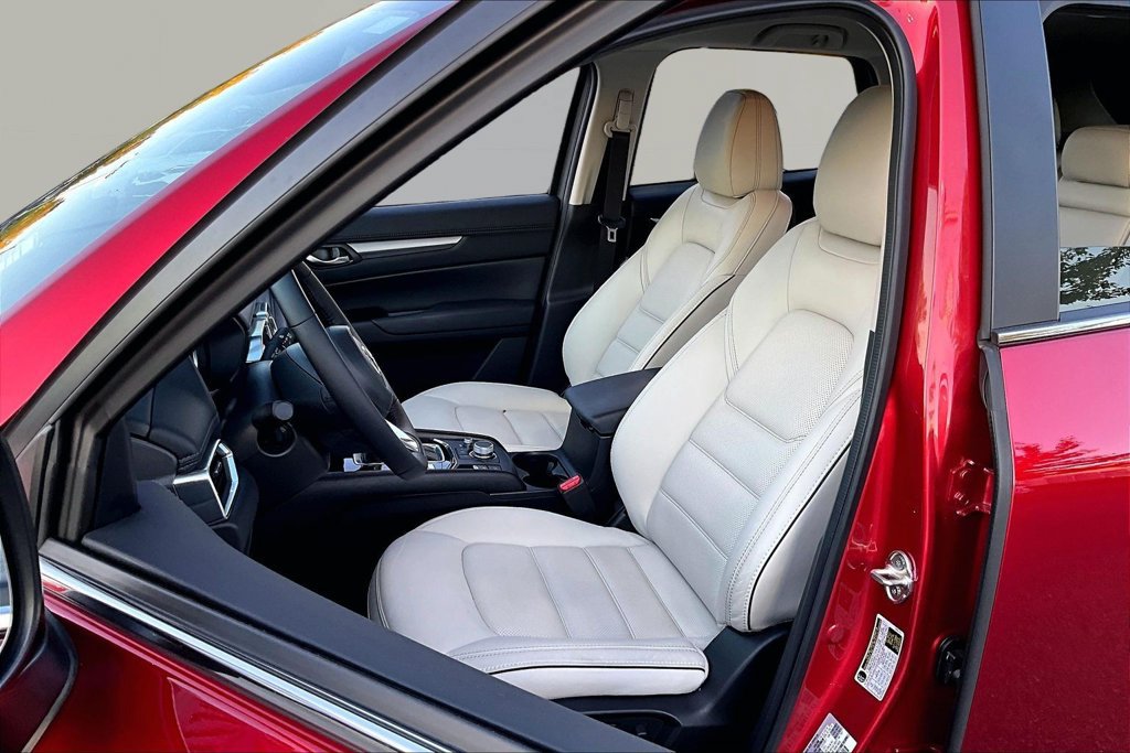 Used 2025 MAZDA CX-5 AWD 2.5 S w/ Preferred Package image 18