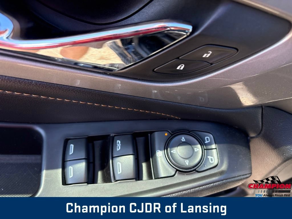 Used 2020 Chevrolet Traverse RS w/ LPO, Floor Liner Package FWD image 13