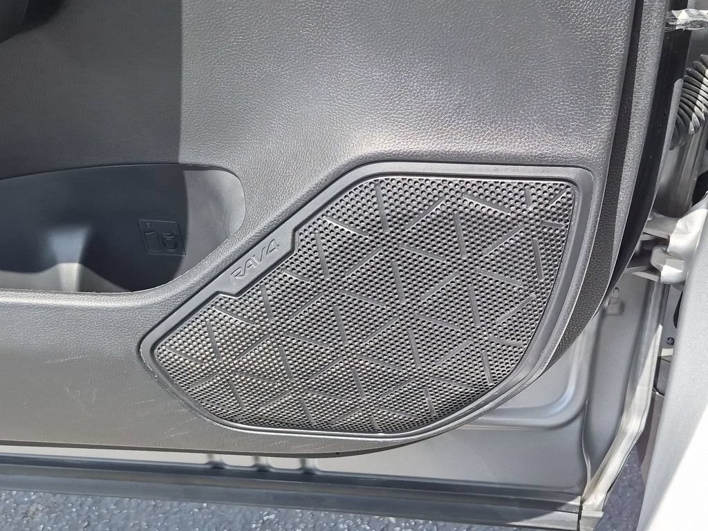 Used 2021 Toyota RAV4 LE w/ Carpet Mat Package (TMS) FWD image 25