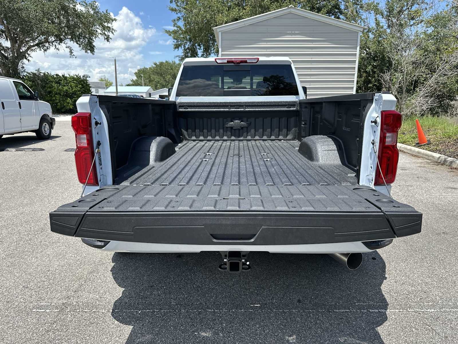 New 2026 Chevrolet Silverado 3500 High Country w/ High Country Premium Package AWD/4WD image 24