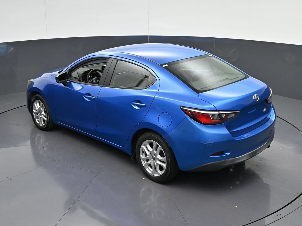 Used 2016 Scion iA FWD image 19