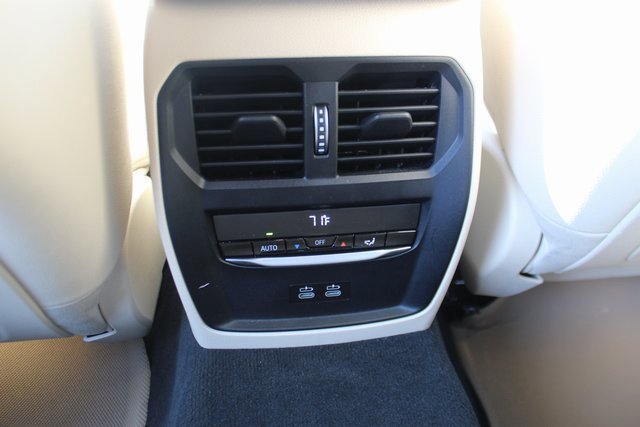 Used 2021 BMW 330i Sedan w/ Convenience Package image 28