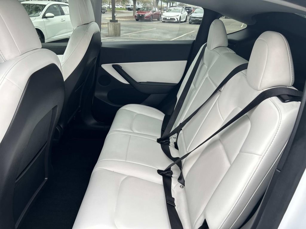 Used 2021 Tesla Model Y Long Range AWD/4WD image 20