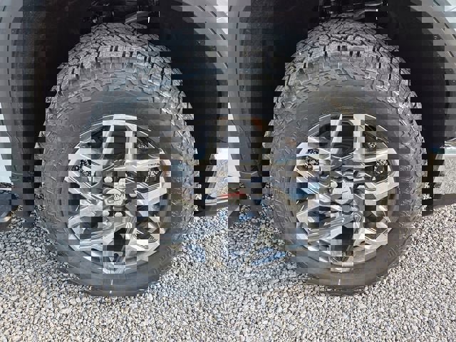 New 2026 GMC Sierra 1500 SLT w/ SLT Premium Plus Package image 16