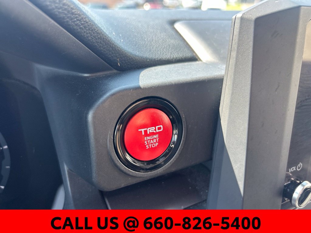Certified 2026 Toyota Tacoma TRD Off-Road AWD/4WD image 15