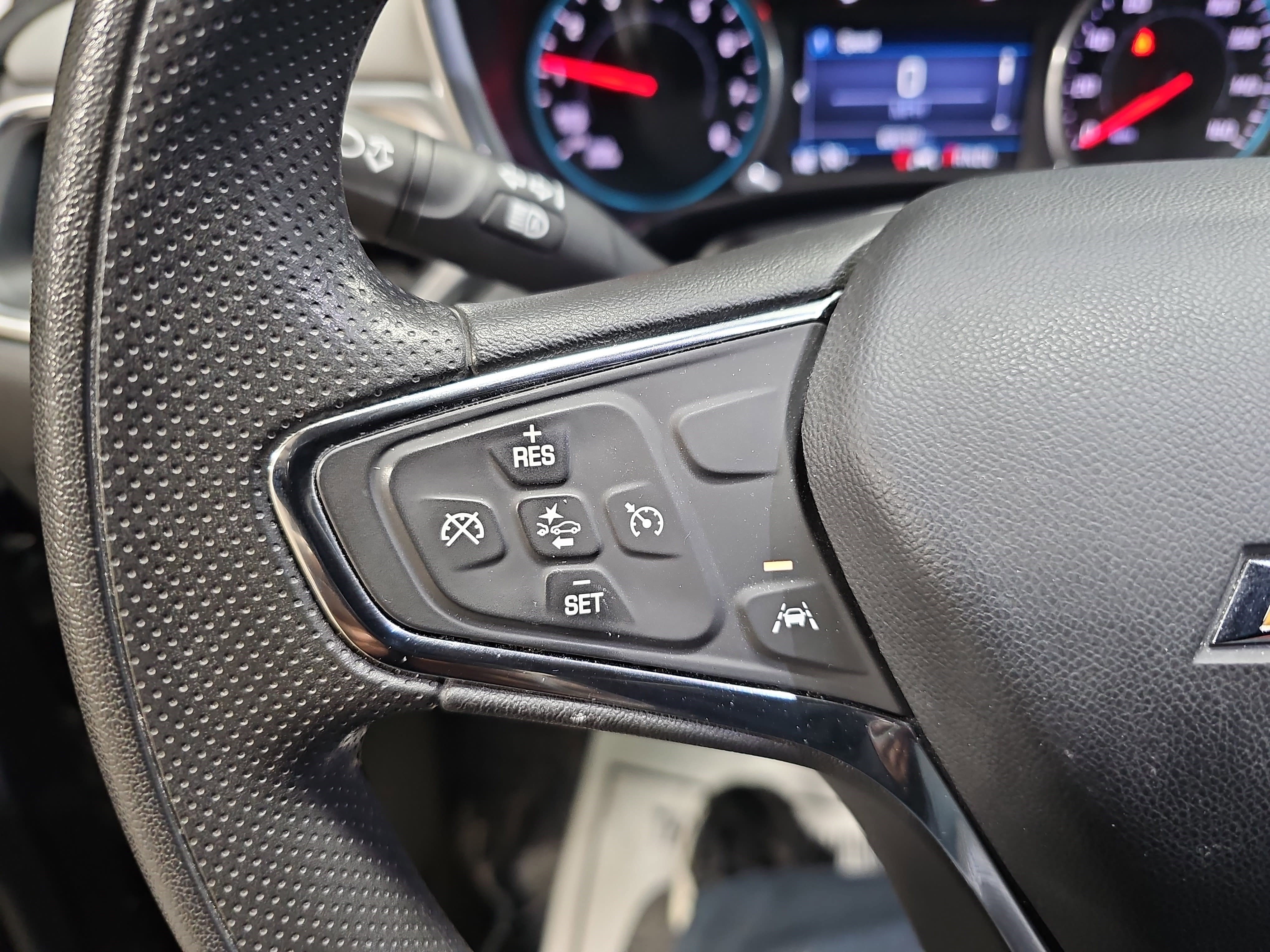 Used 2021 Chevrolet Equinox LT image 17