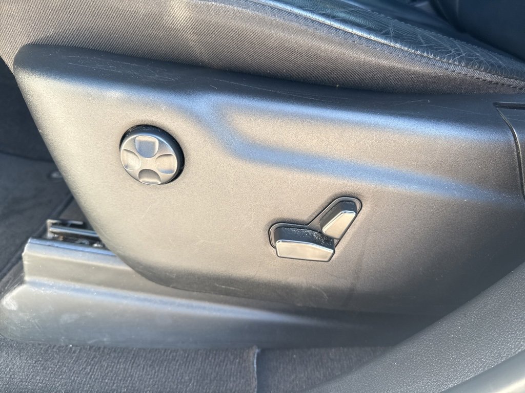 Used 2022 Jeep Grand Cherokee Limited w/ Trailer Tow Group IV image 19