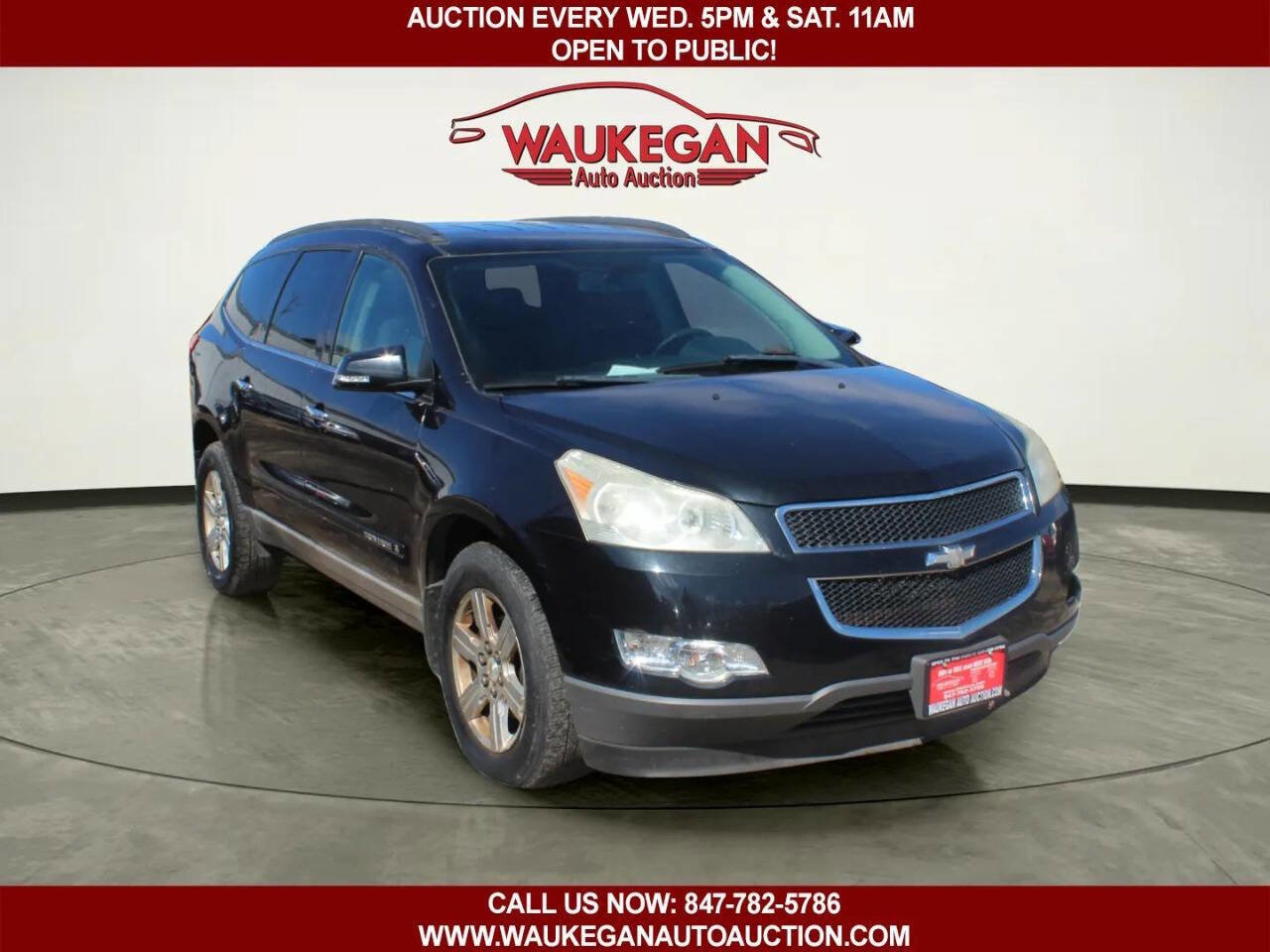 Used 2009 Chevrolet Traverse LT image 2