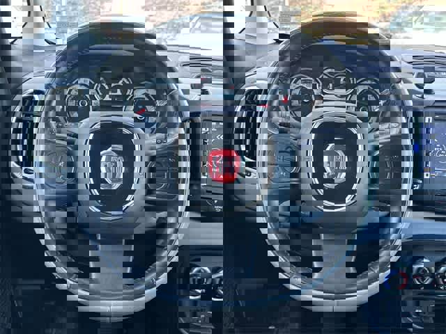 Used 2014 FIAT 500L Easy image 7