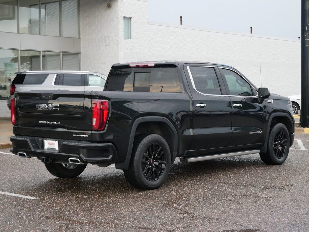 Used 2023 GMC Sierra 1500 Denali w/ Technology Package AWD/4WD image 3