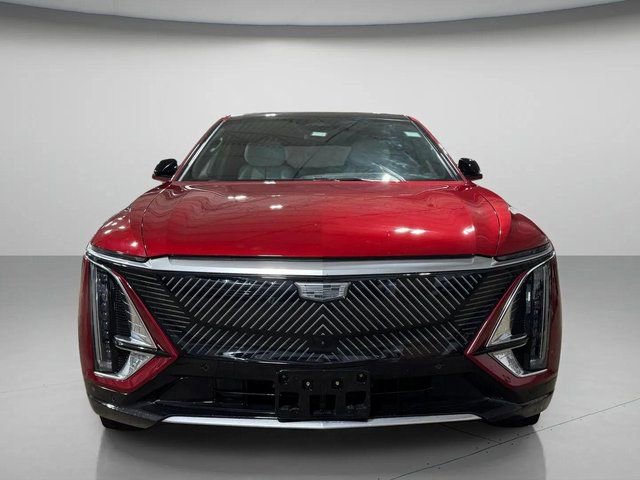 Used 2024 Cadillac Lyriq Luxury w/ LPO, Floor Liner Package image 9