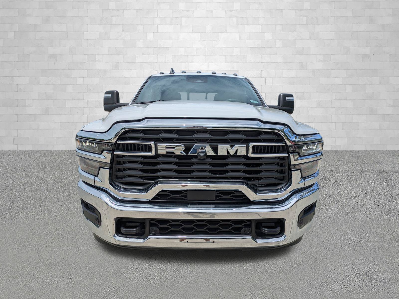 Used 2026 RAM 3500 Tradesman AWD/4WD image 6