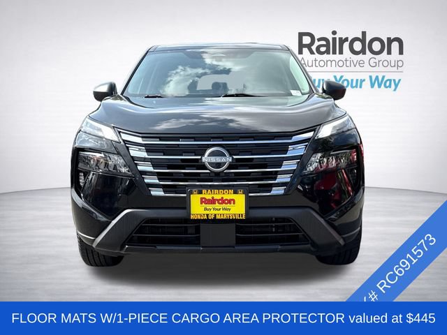 Used 2024 Nissan Rogue S AWD/4WD image 2