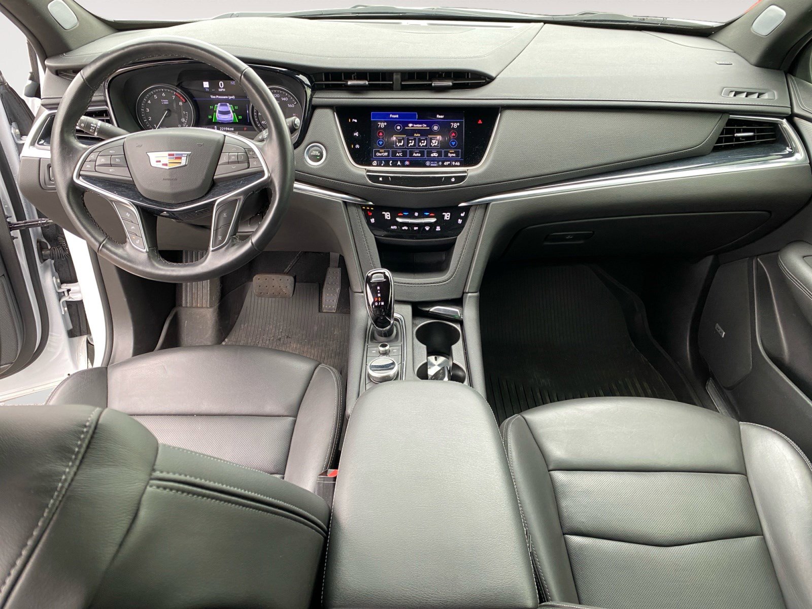 Used 2024 Cadillac XT5 Premium Luxury w/ Technology Package FWD image 11