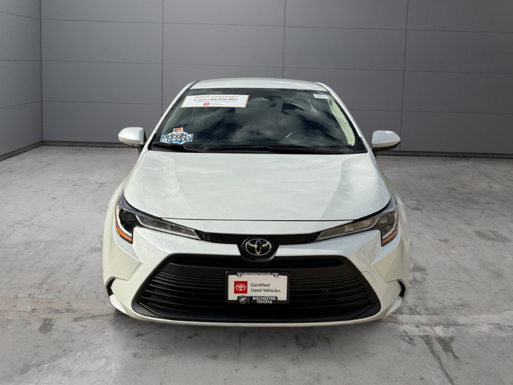 Used 2023 Toyota Corolla LE w/ Carpet Mat Package (TMS) FWD image 8