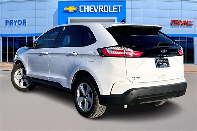 Used 2021 Ford Edge SE image 4