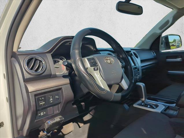 Used 2014 Toyota Tundra SR5 w/ SR5 Upgrade Package RWD image 15