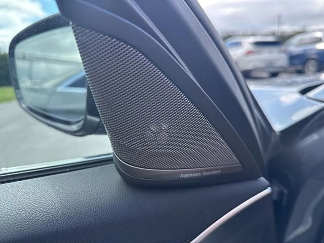 Used 2021 BMW 530i xDrive w/ Premium Package image 20