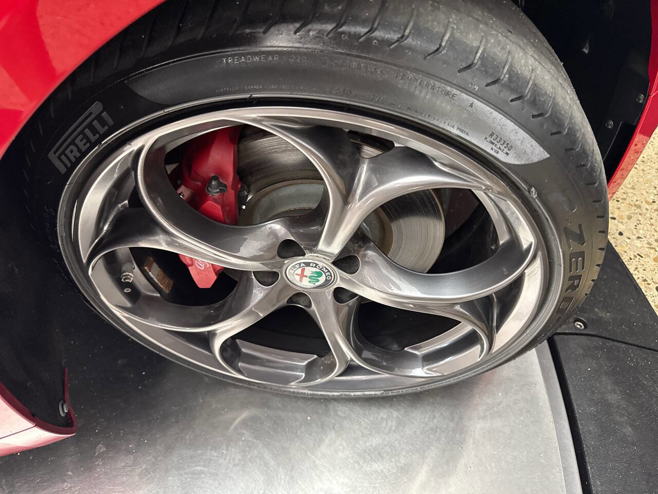 Used 2019 Alfa Romeo Giulia Ti Sport w/ Quick Order Package 22S Sport image 40