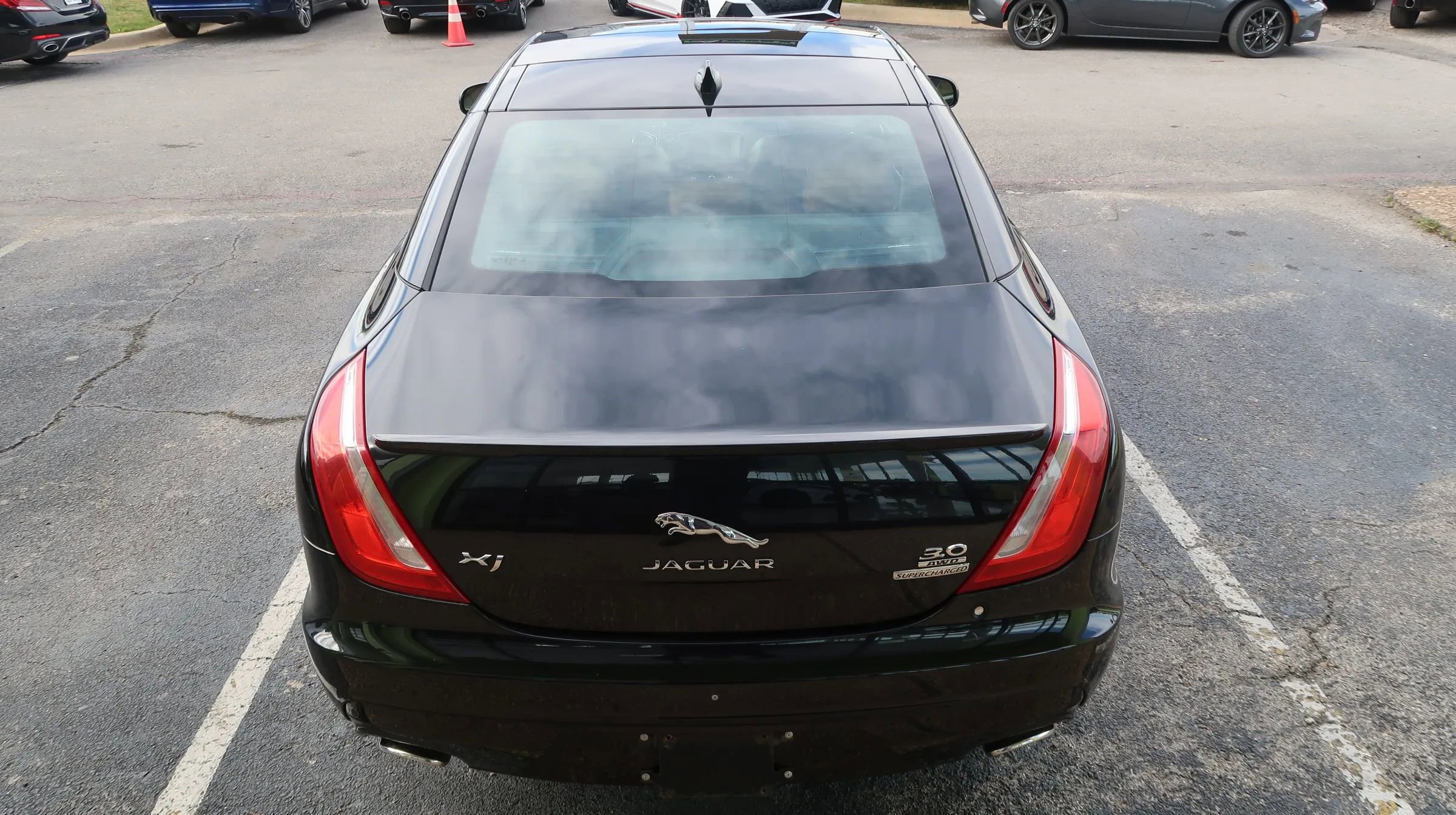 Used 2016 Jaguar XJ R-Sport AWD/4WD image 7