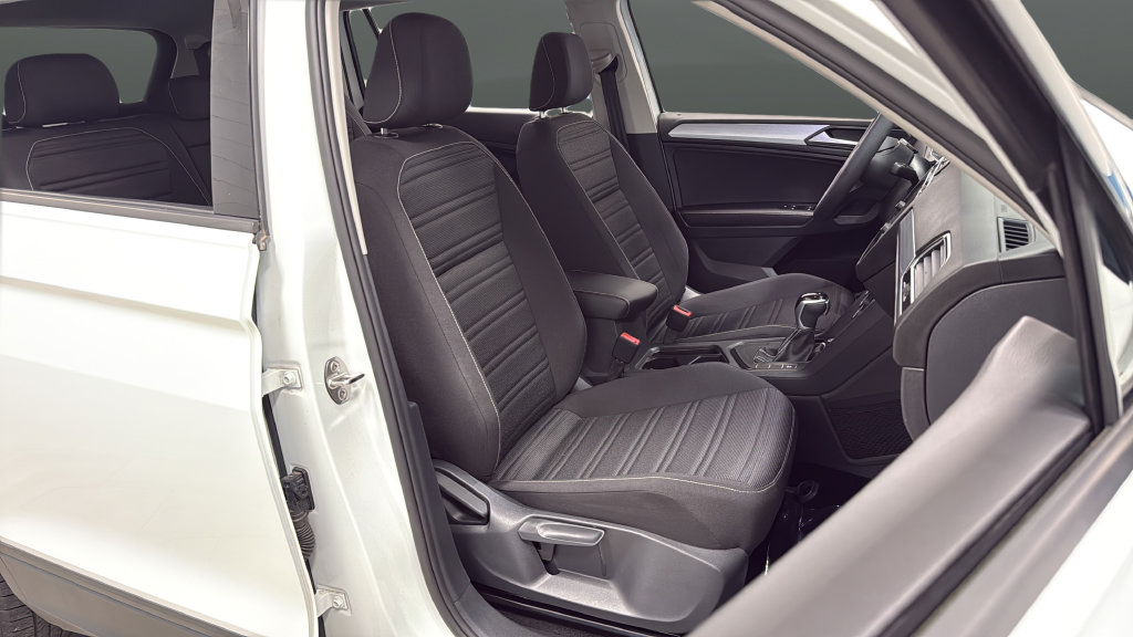 Used 2023 Volkswagen Tiguan S FWD image 23