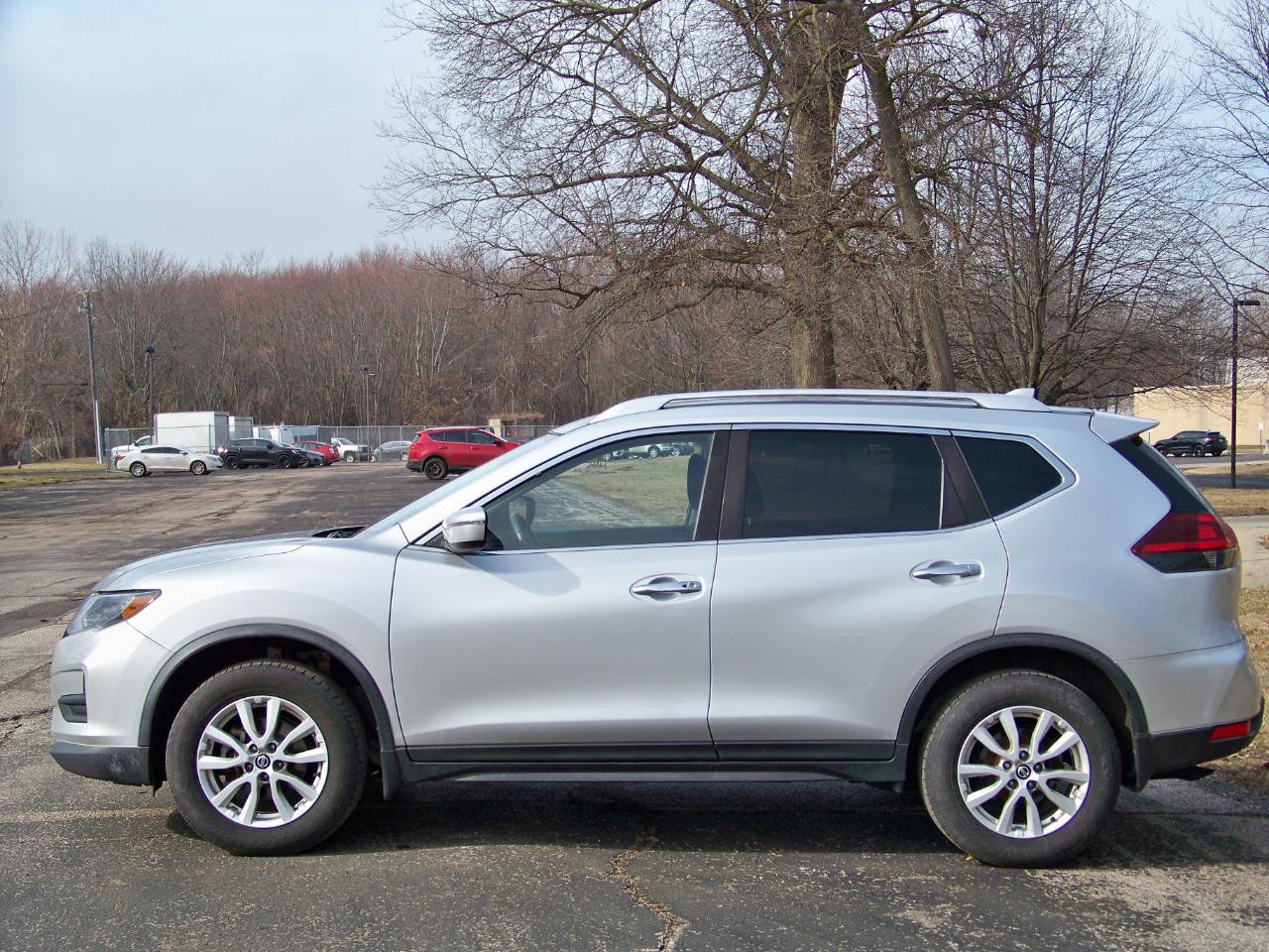 Used 2019 Nissan Rogue SV AWD/4WD image 5