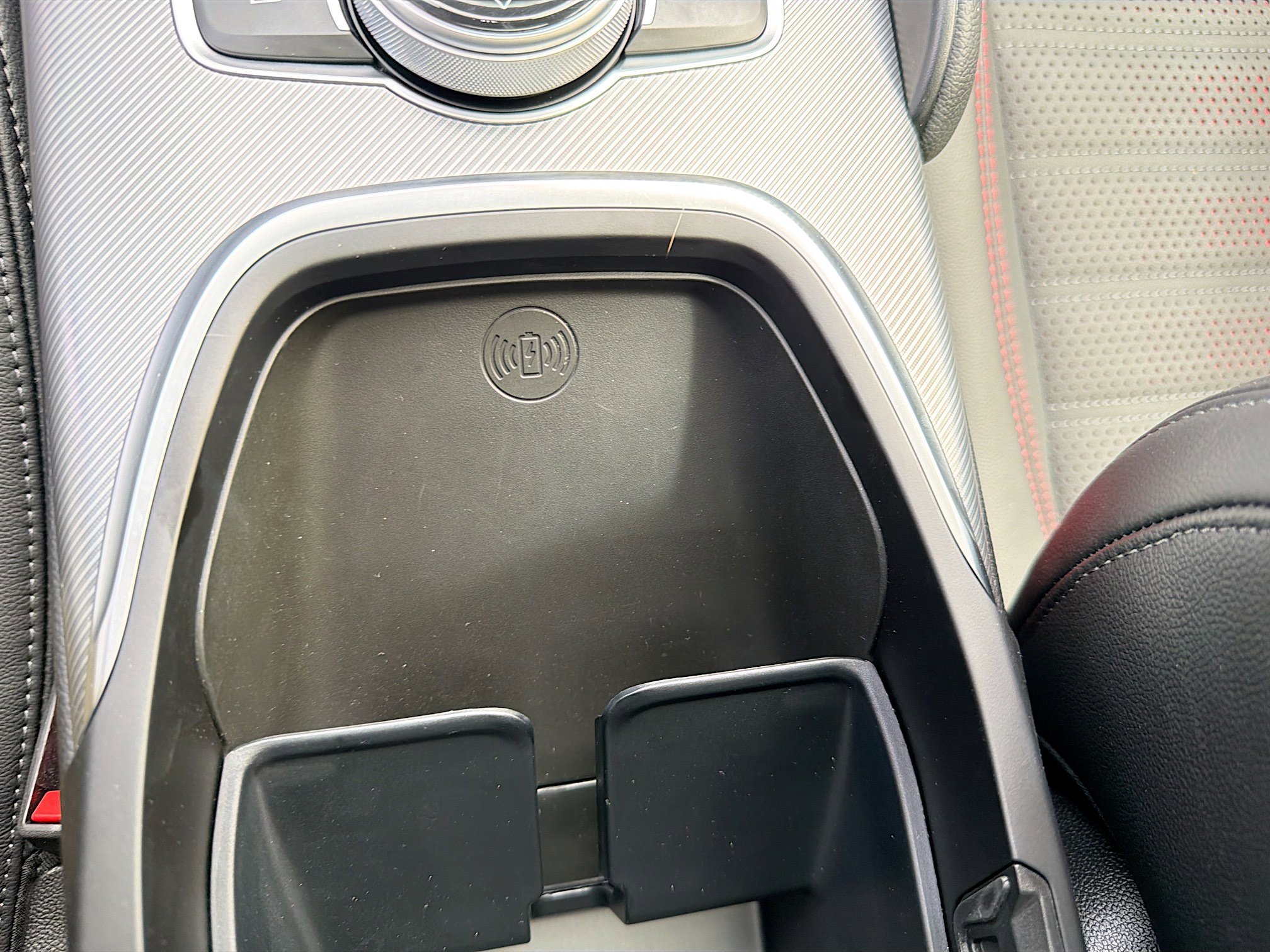 Used 2025 Alfa Romeo Giulia AWD w/ Driving Assist Package image 30