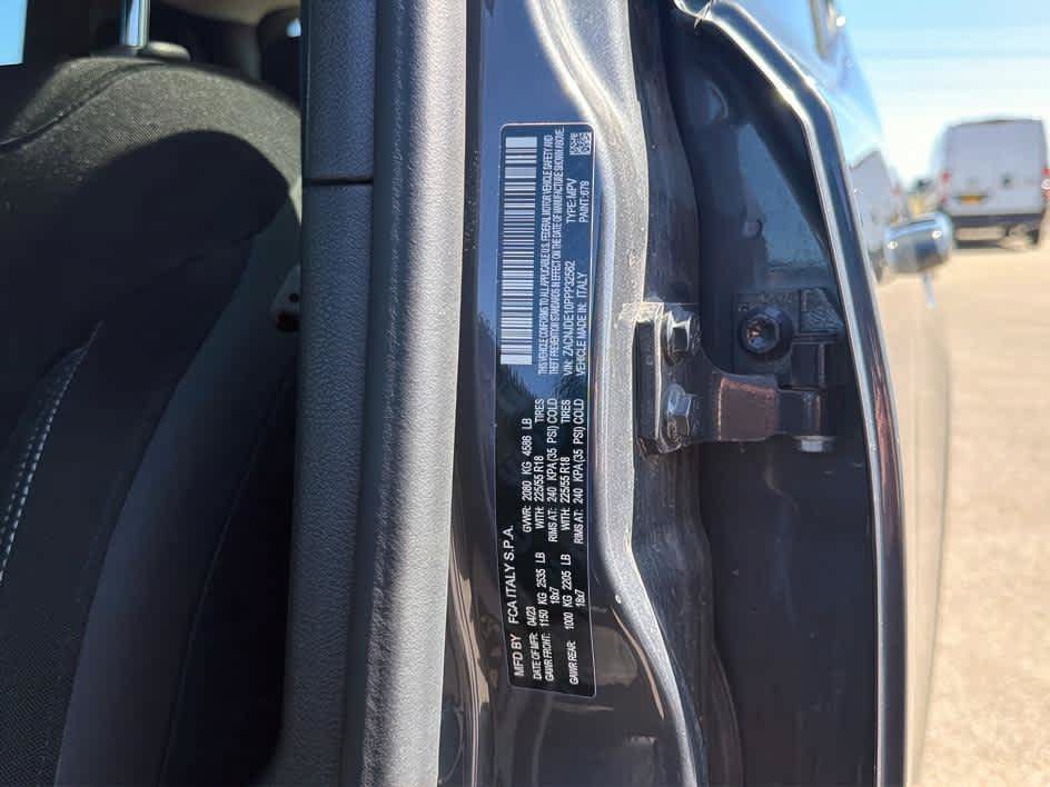 Used 2021 Jeep Renegade Latitude w/ Convenience Group AWD/4WD image 14