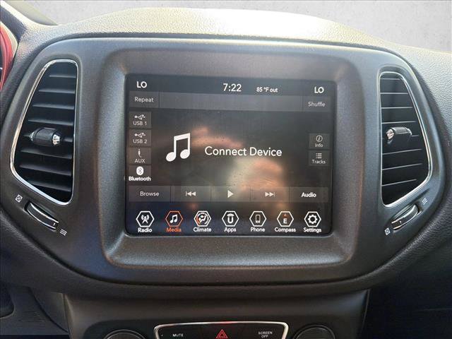 Used 2020 Jeep Compass Trailhawk AWD/4WD image 11