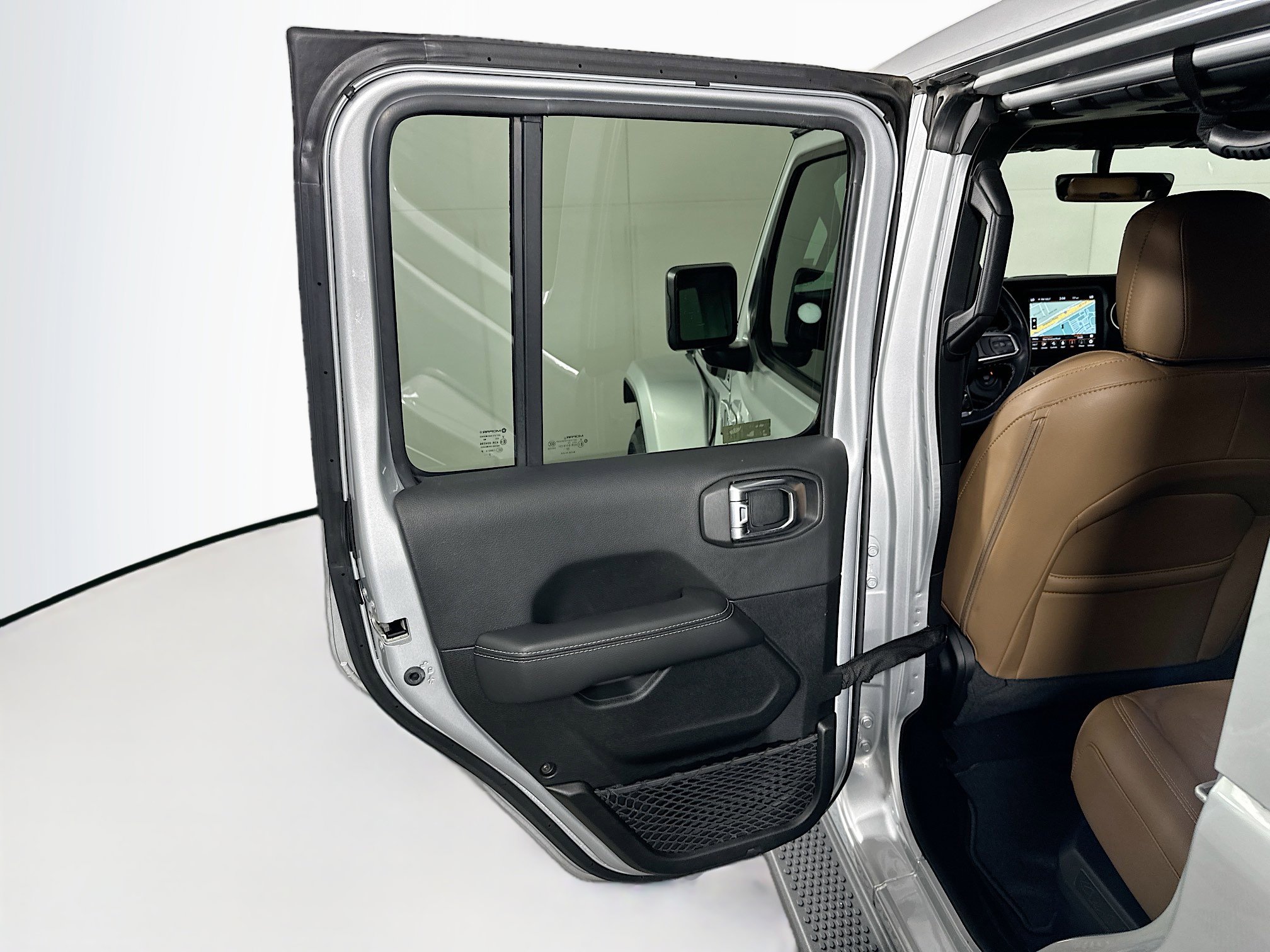 Used 2023 Jeep Wrangler Sahara w/ Cold Weather Group AWD/4WD image 25