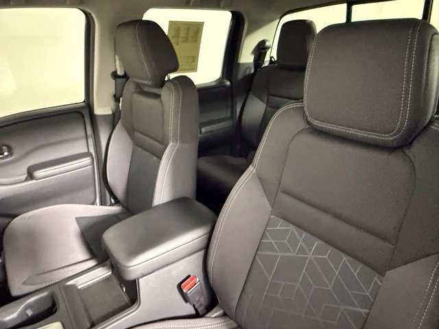 Used 2025 Nissan Frontier SV RWD image 40