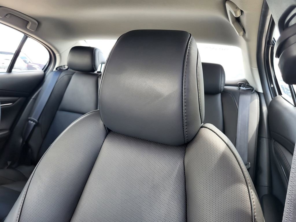 Used 2024 MAZDA MAZDA3 2.5 Turbo Sedan w/Premium Plus image 17