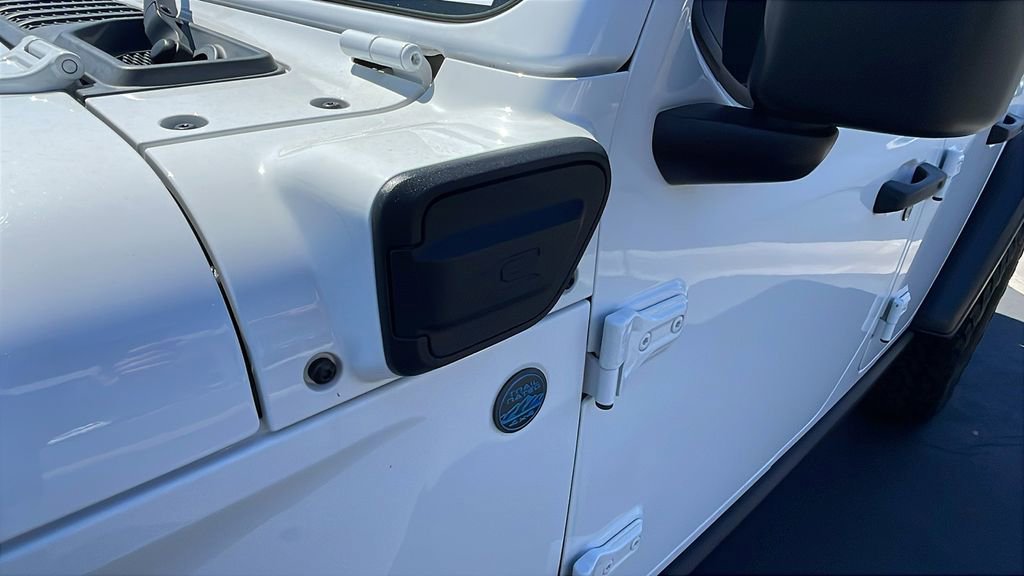 Used 2024 Jeep Wrangler Unlimited AWD/4WD image 10