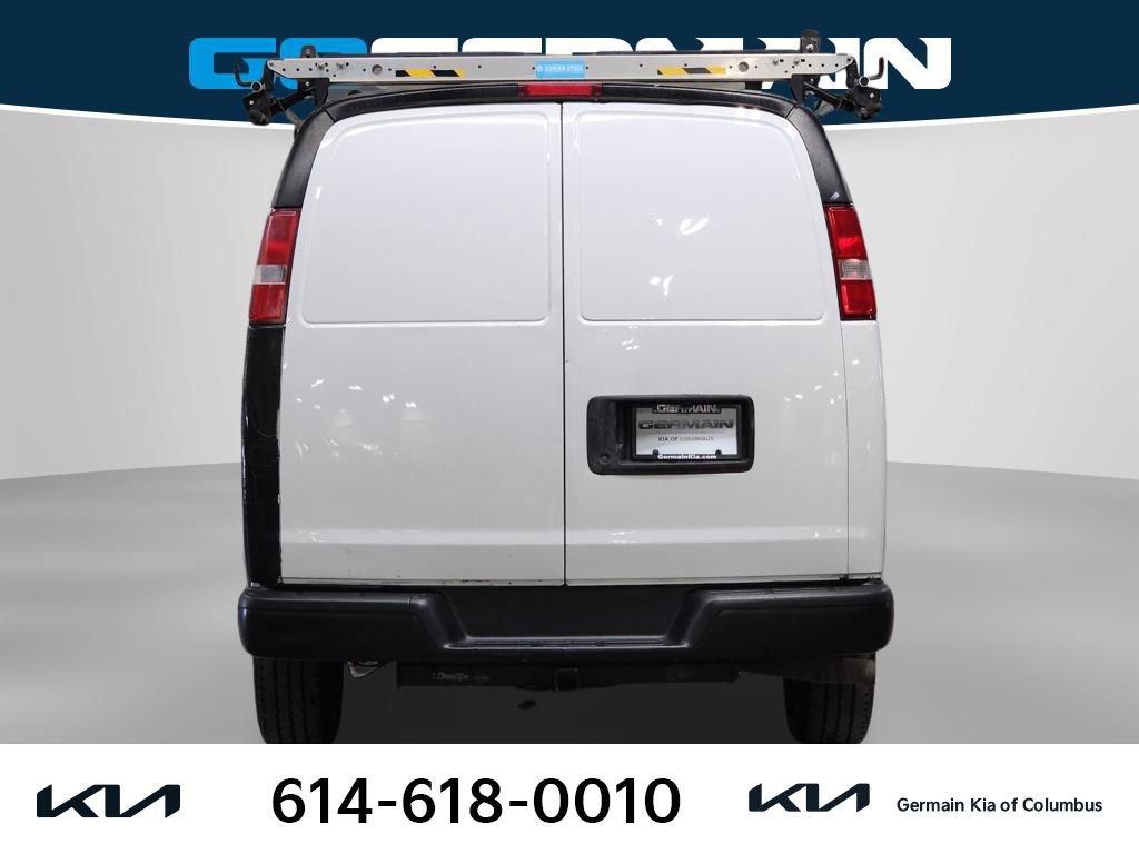 Used 2017 Chevrolet Express 2500 Work Van image 9
