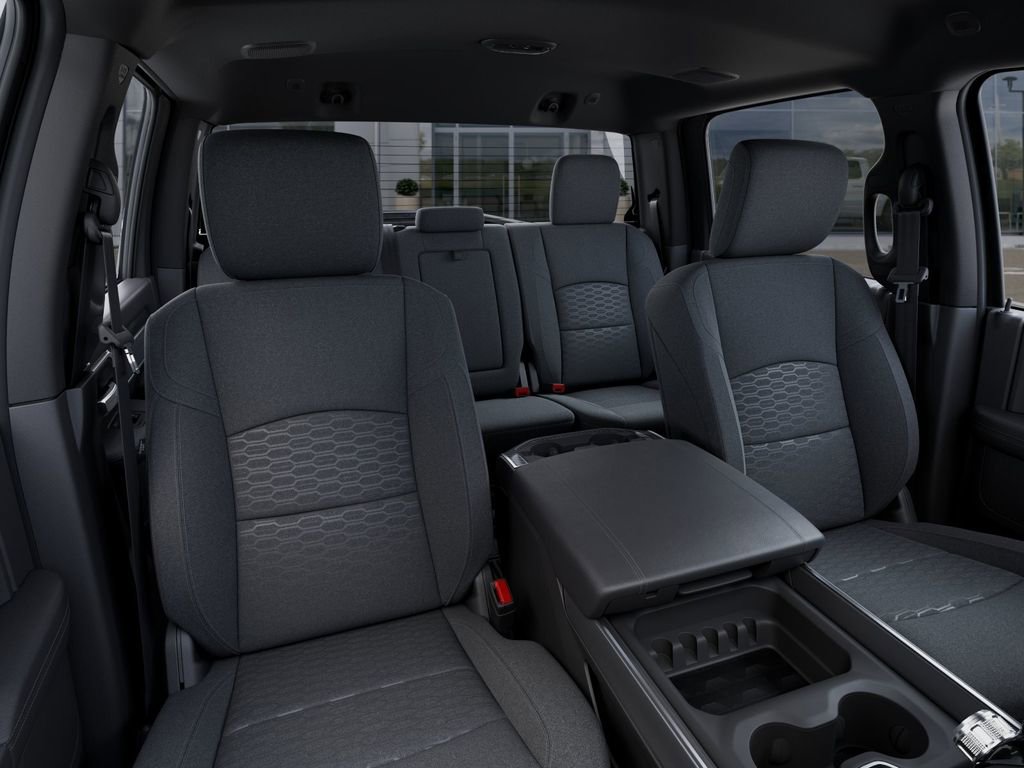 New 2026 RAM 3500 Big Horn AWD/4WD image 17