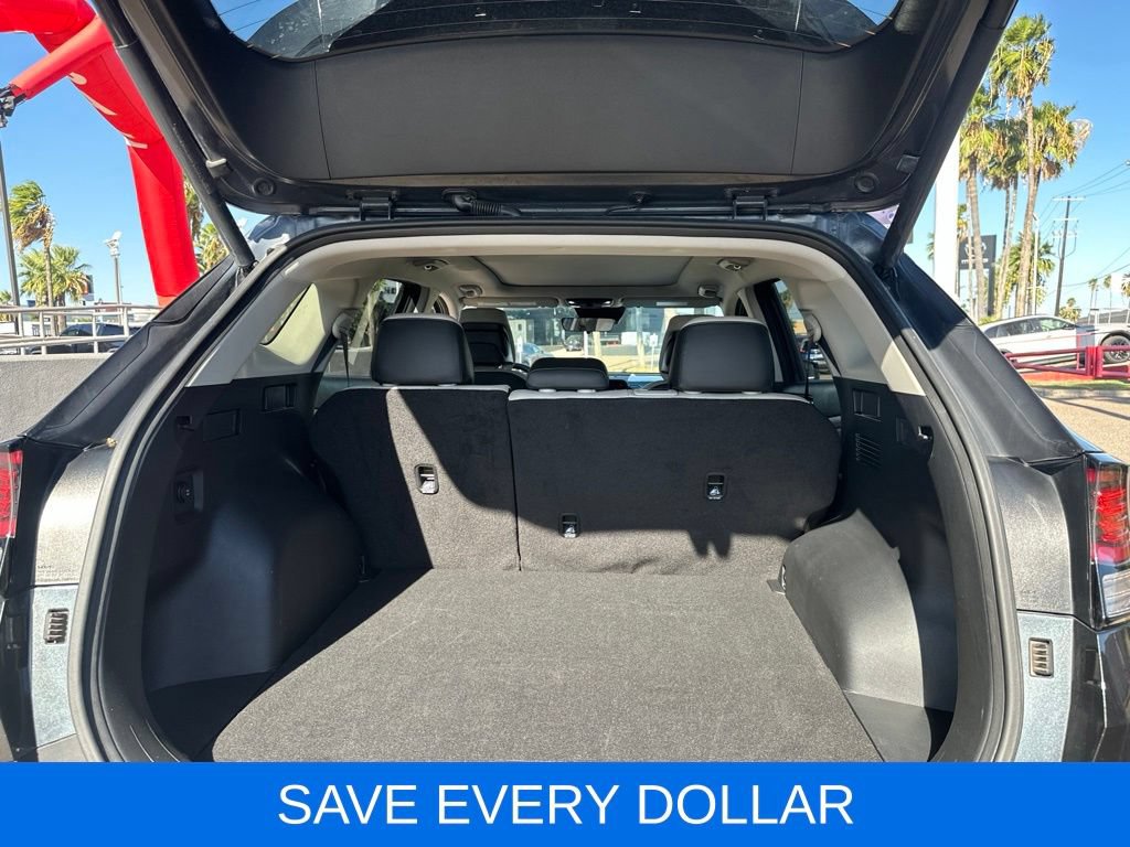 Used 2025 Kia Sportage EX w/ Premium Package FWD image 6