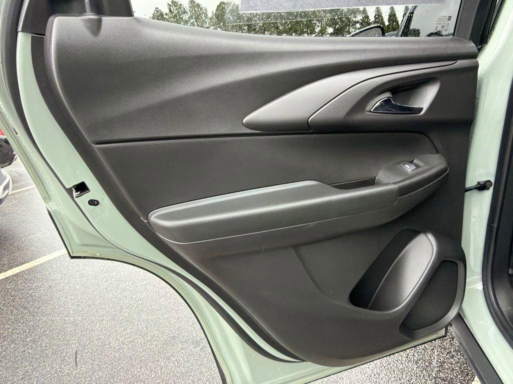 Used 2024 Chevrolet TrailBlazer ACTIV w/ Driver Confidence Package FWD image 21