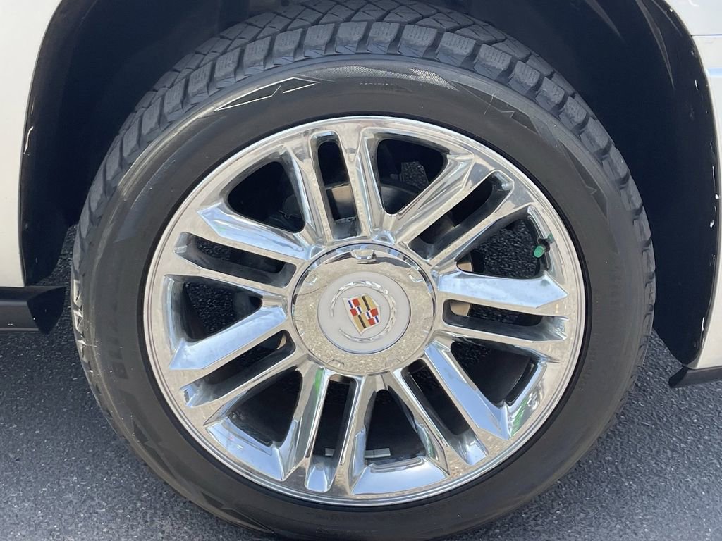 Used 2012 Cadillac Escalade ESV Platinum AWD/4WD image 11