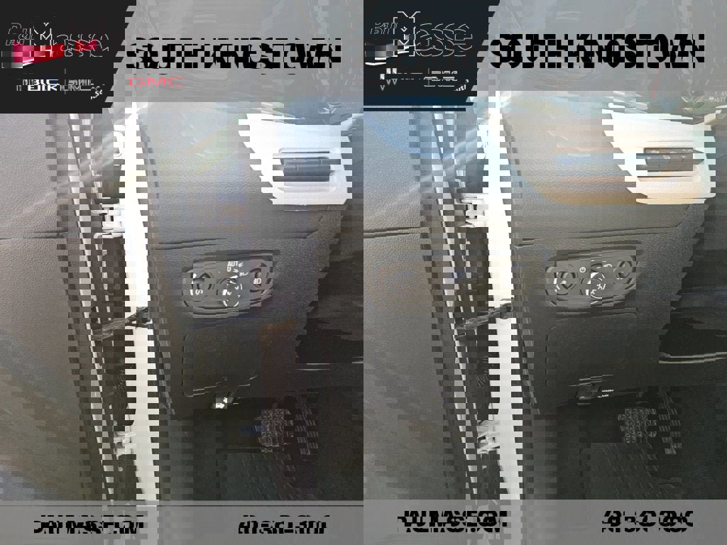 Used 2020 Buick Encore GX Essence w/ Experience Buick Package image 10