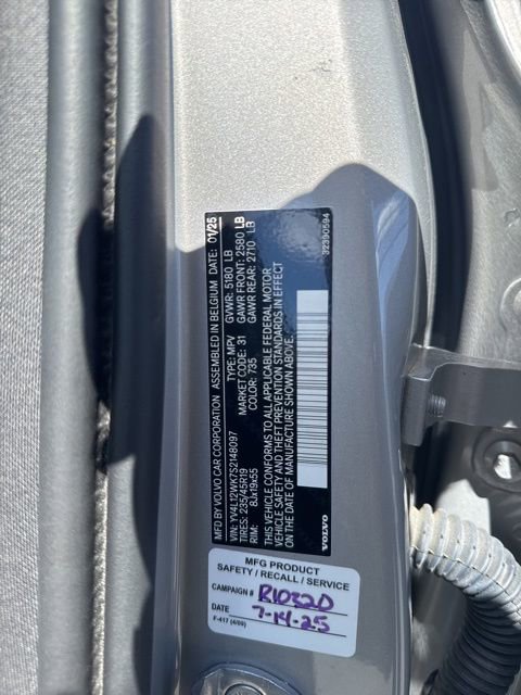 Certified 2025 Volvo V60 B5 Cross Country Plus image 24