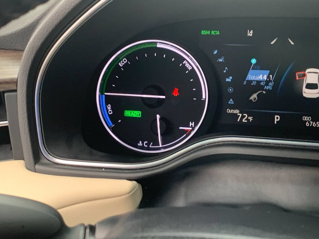 Used 2022 Toyota Avalon XLE w/ Moonroof Package FWD image 30