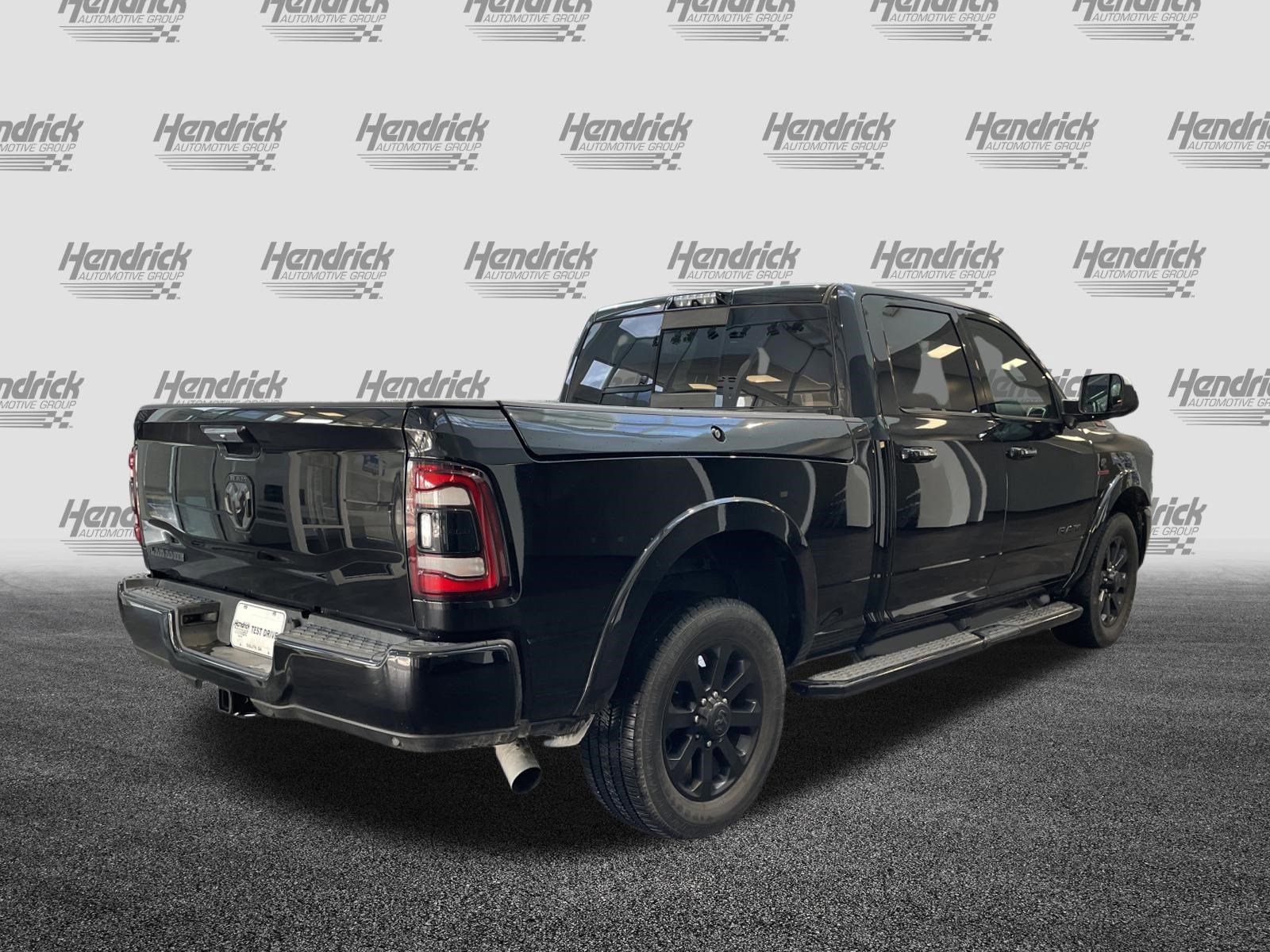 Used 2019 RAM 2500 Laramie w/ Black Appearance Package RWD image 10