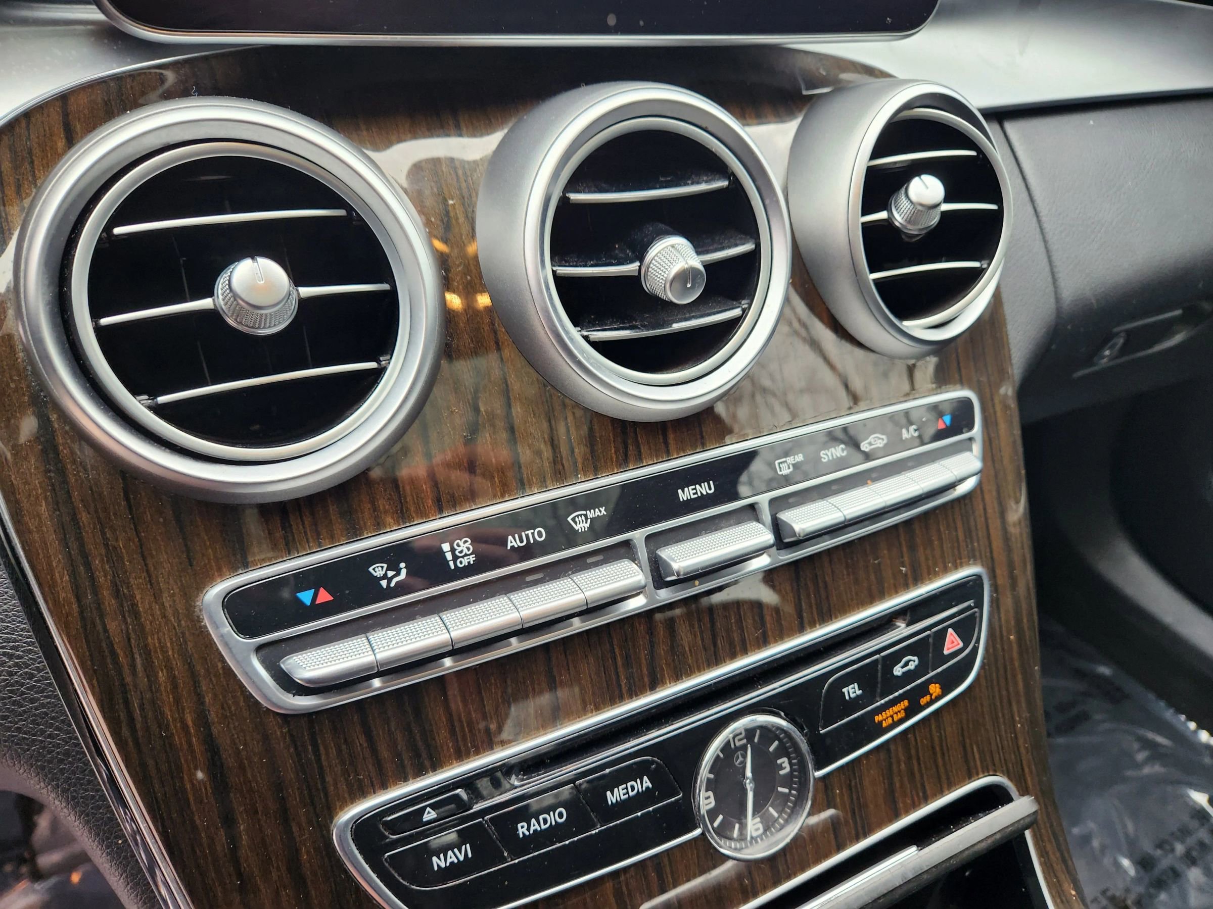 Used 2016 Mercedes-Benz C 300 4MATIC Sedan w/ Multimedia Package image 28