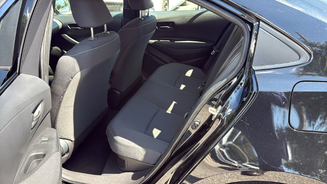 Used 2024 Toyota Corolla LE FWD image 17
