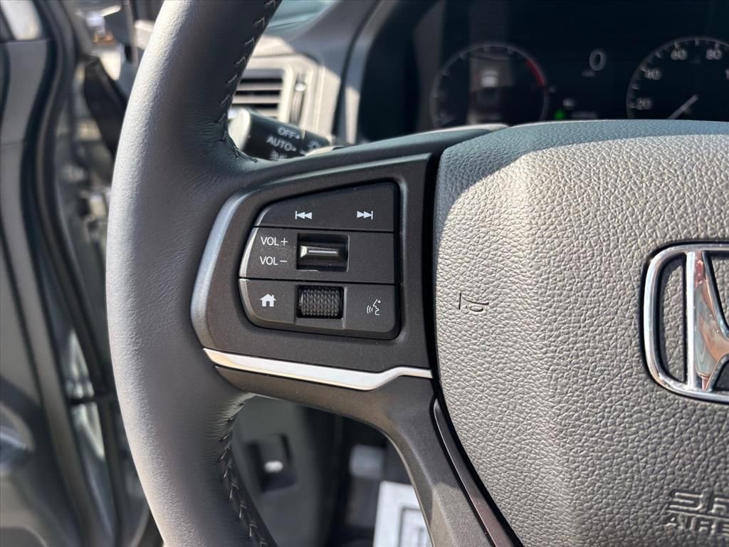 Used 2025 Honda Ridgeline RTL image 16