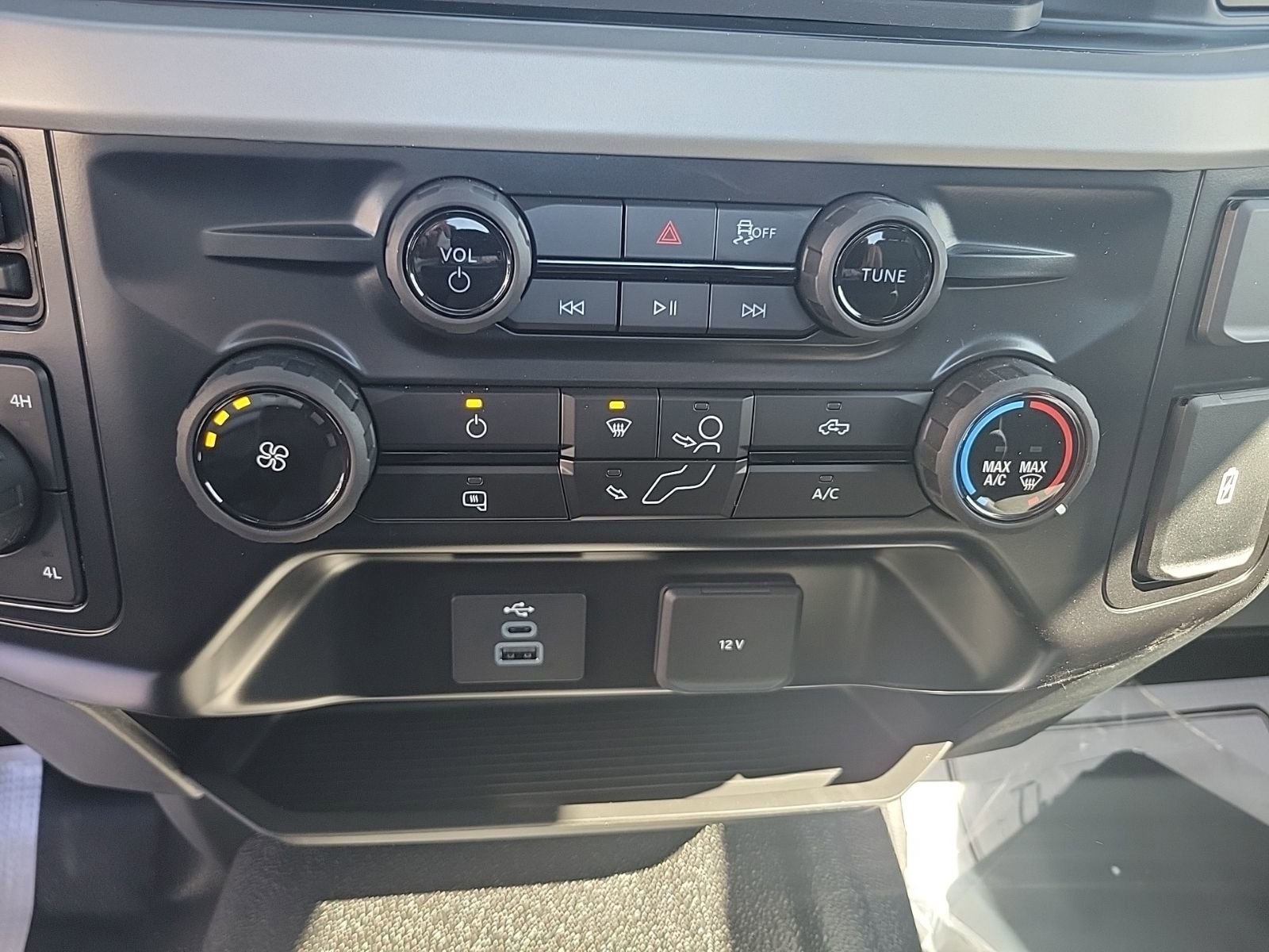 New 2026 Ford F450 XL w/ XL Driver Assist Package image 19