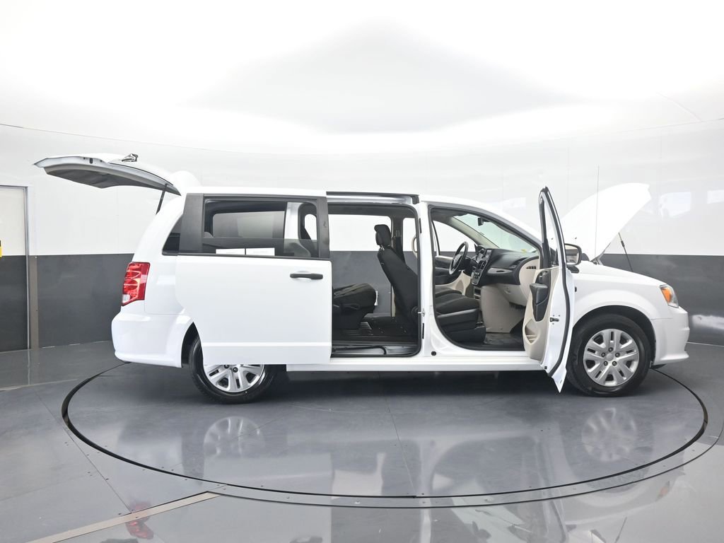 Used 2020 Dodge Grand Caravan SE image 62